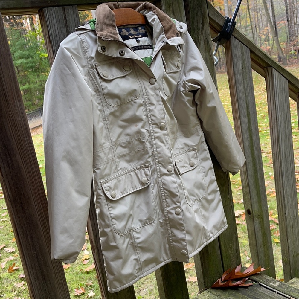 Barbour waterproof coat - size L - detachable hood
